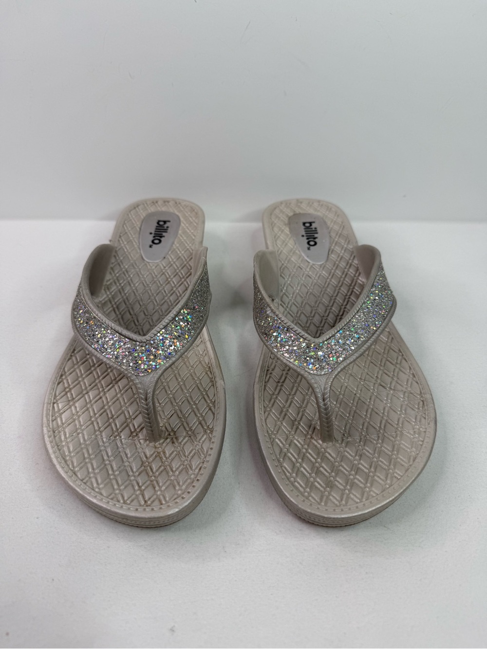 Billito Gray Silver Glitter Rhinestone Thong Sandals Size 10